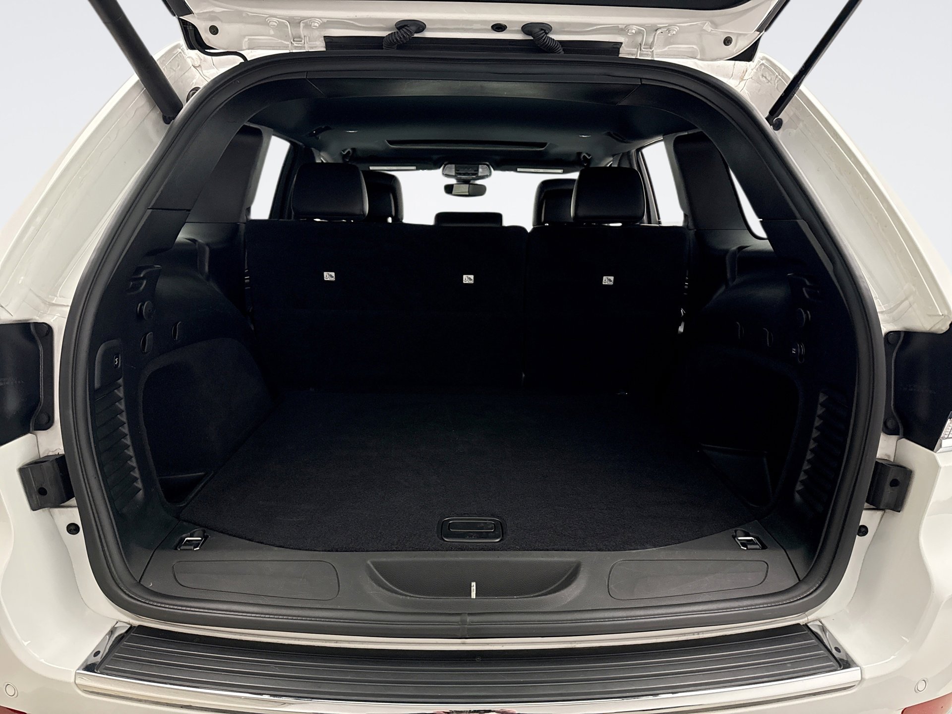 Used 2021 Jeep Grand Cherokee Limited image 20