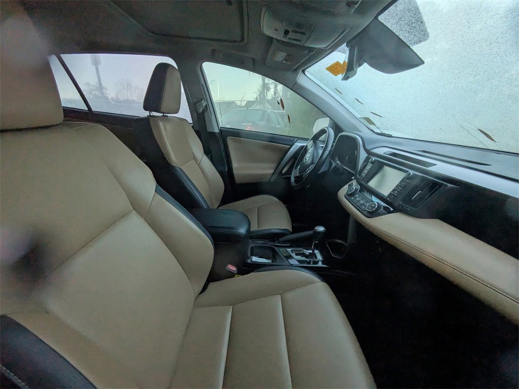 Used 2017 Toyota RAV4 Limited image 10
