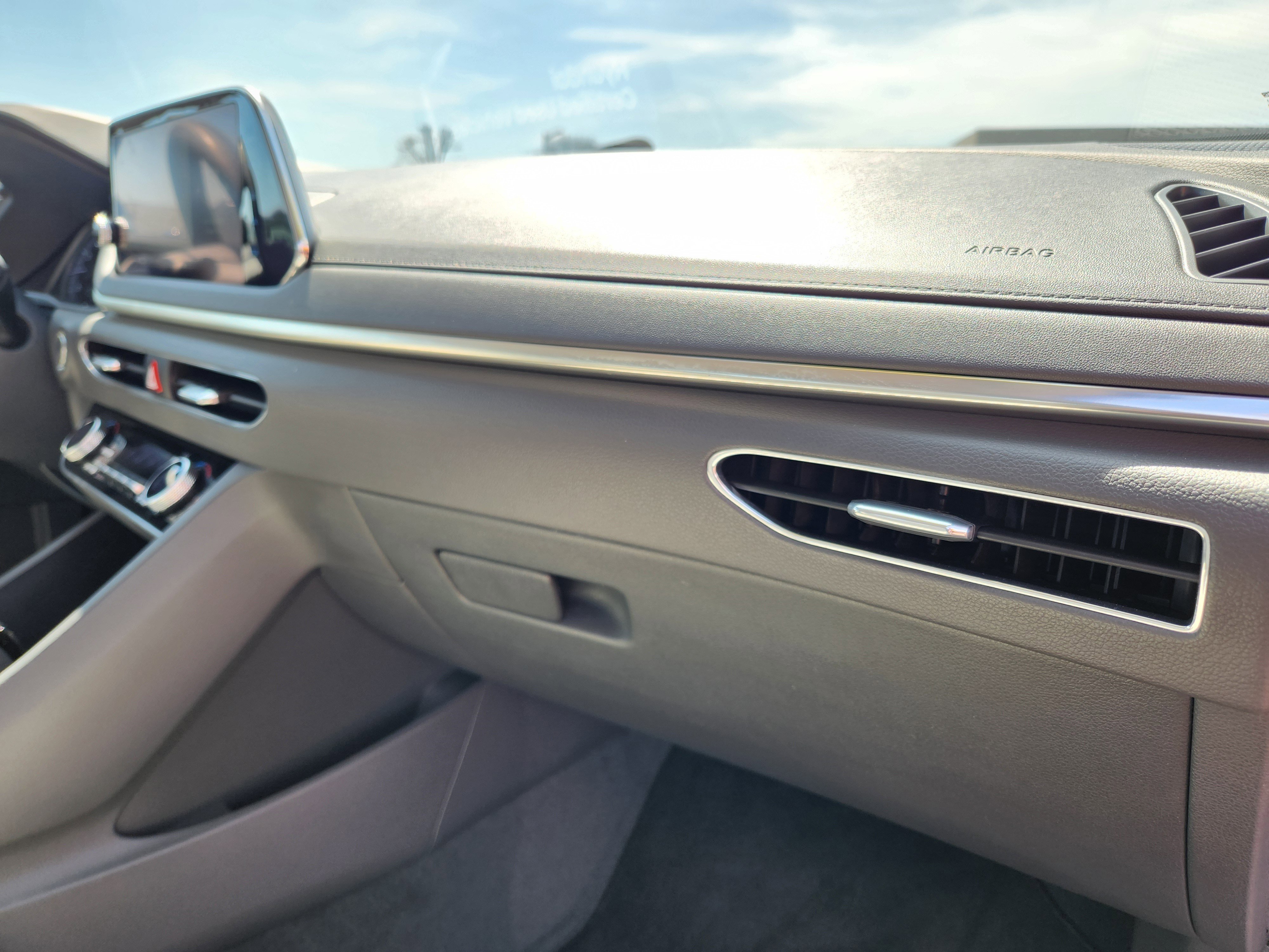 Certified 2023 Hyundai Sonata SEL w/ Preferred Accessory Package image 17