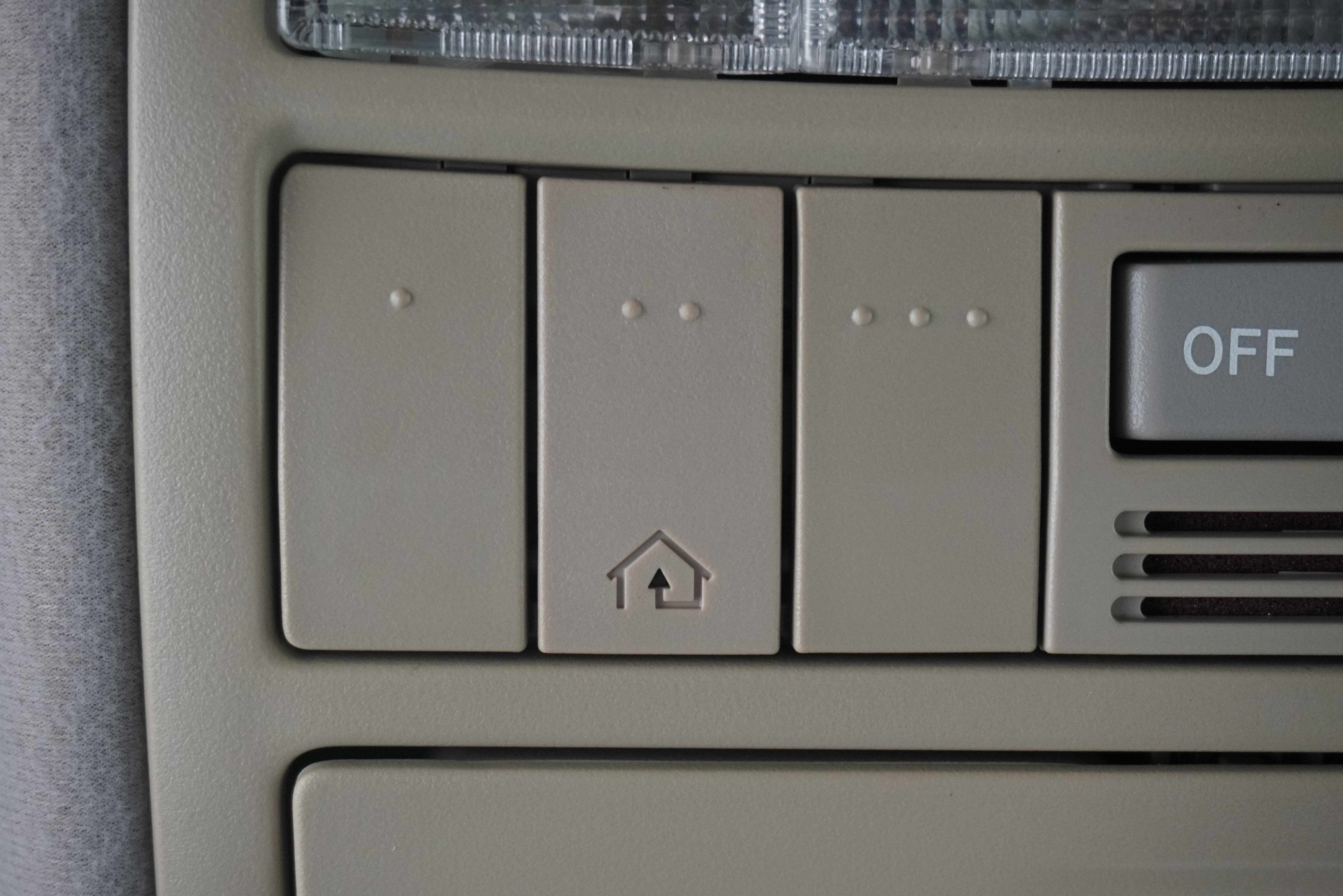 Used 2010 Toyota Venza FWD image 18