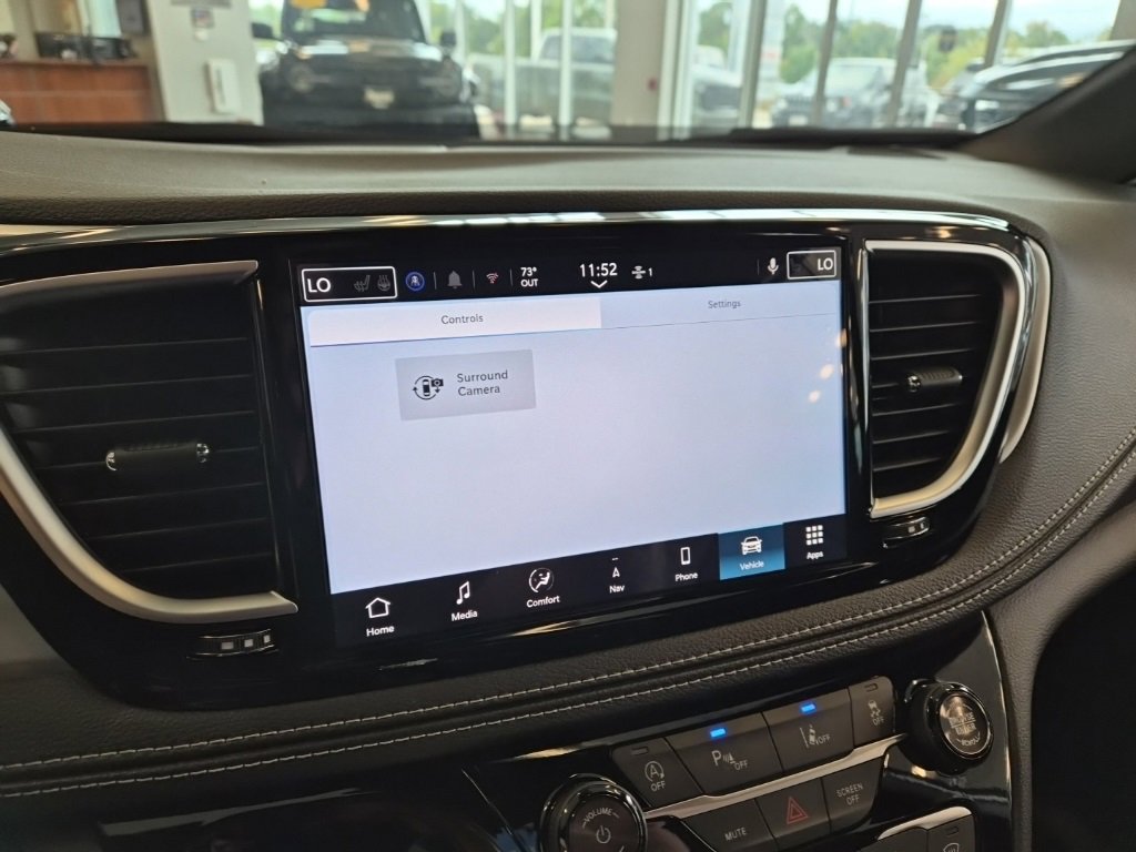 New 2026 Chrysler Pacifica Limited w/ S Appearance Package image 39