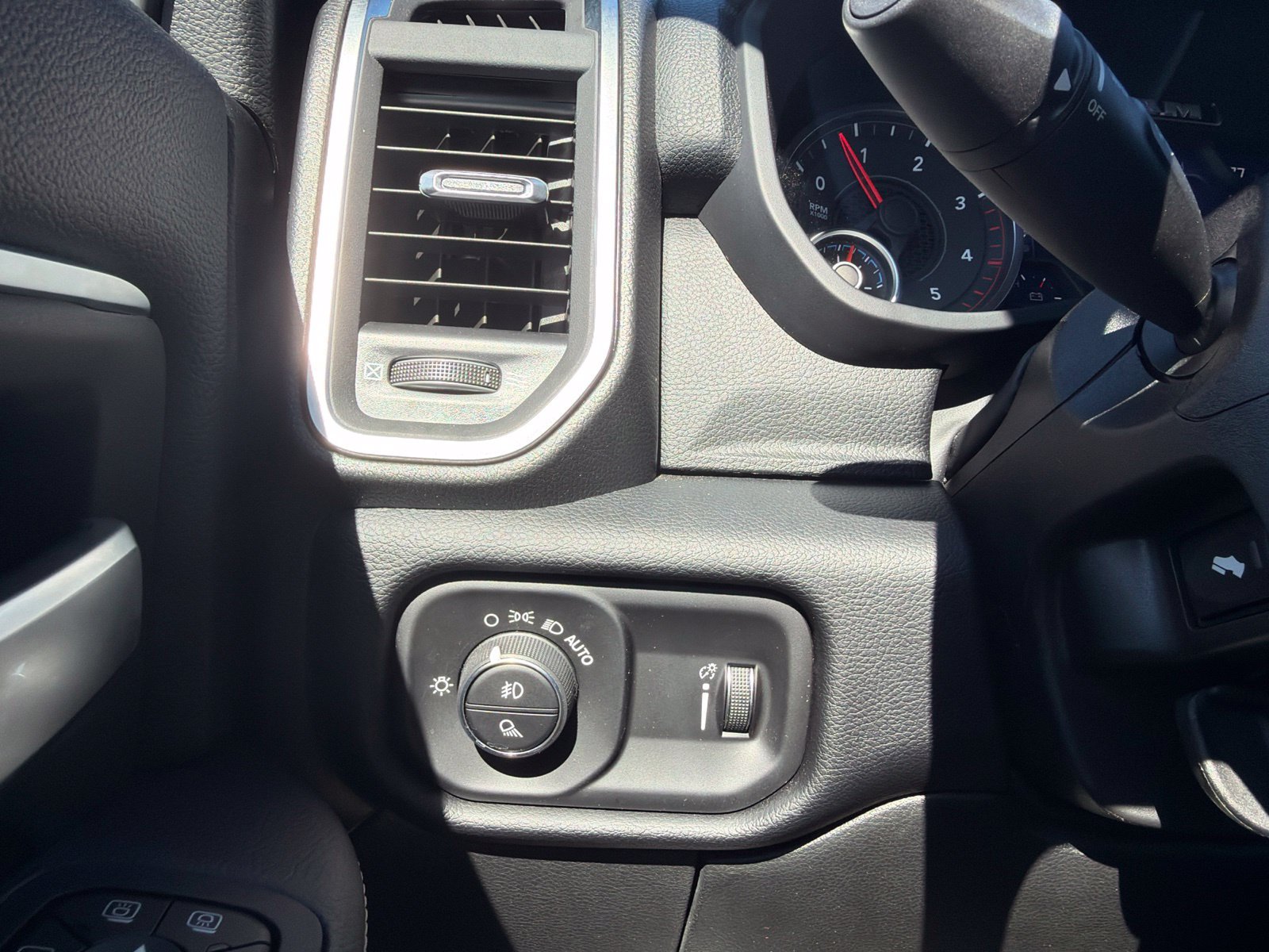 Used 2026 RAM 3500 Big Horn AWD/4WD image 19