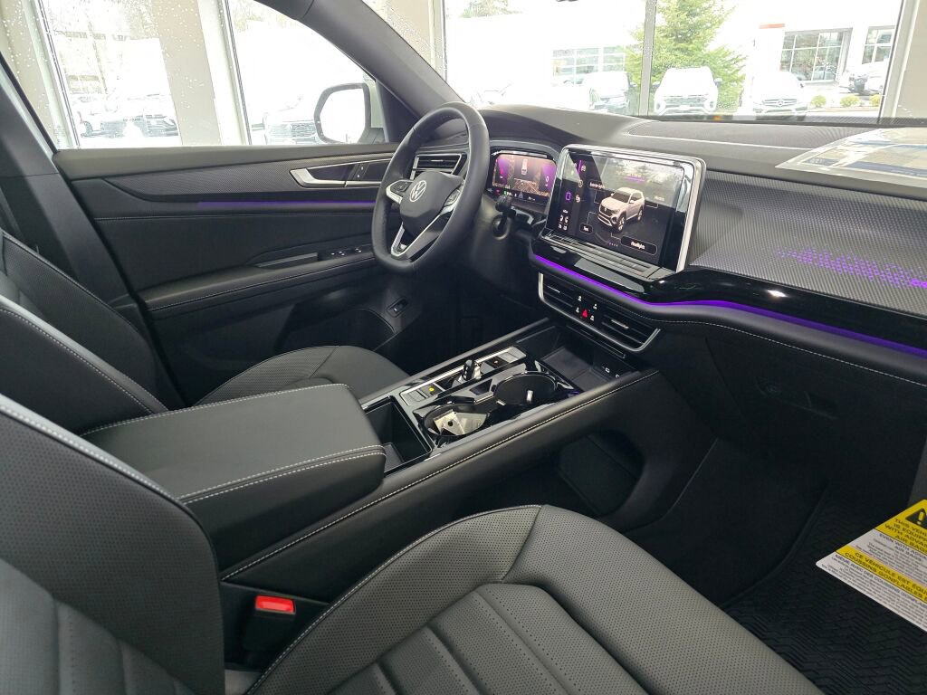 New 2024 Volkswagen Atlas Cross Sport SEL R-Line image 32