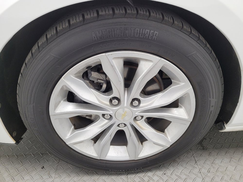 Used 2021 Chevrolet Malibu LT image 31