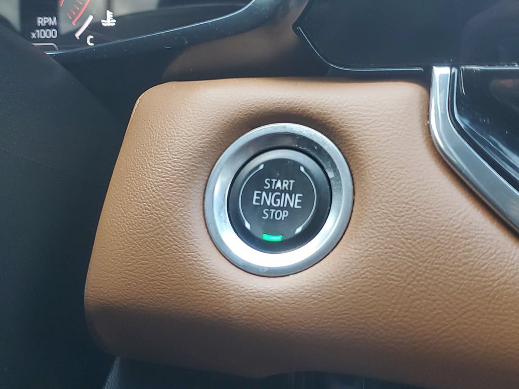 Certified 2025 GMC Canyon AT4 AWD/4WD image 31