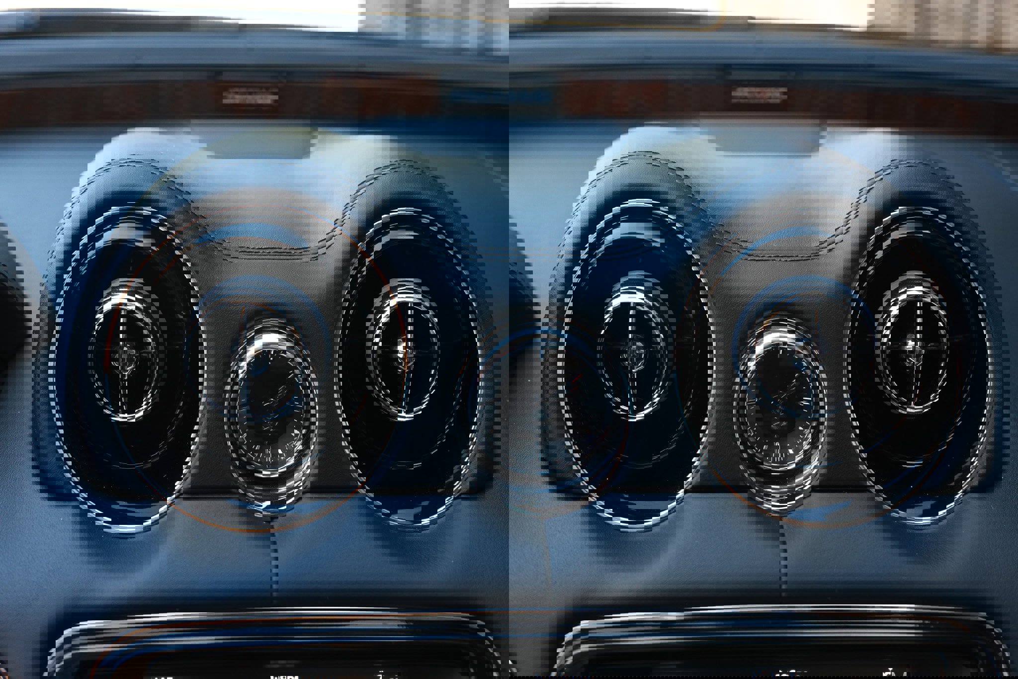 Used 2017 Jaguar XJ L Portfolio image 41