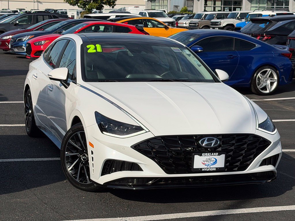 Used 2021 Hyundai Sonata Limited w/ Preferred Accessory Package FWD image 1