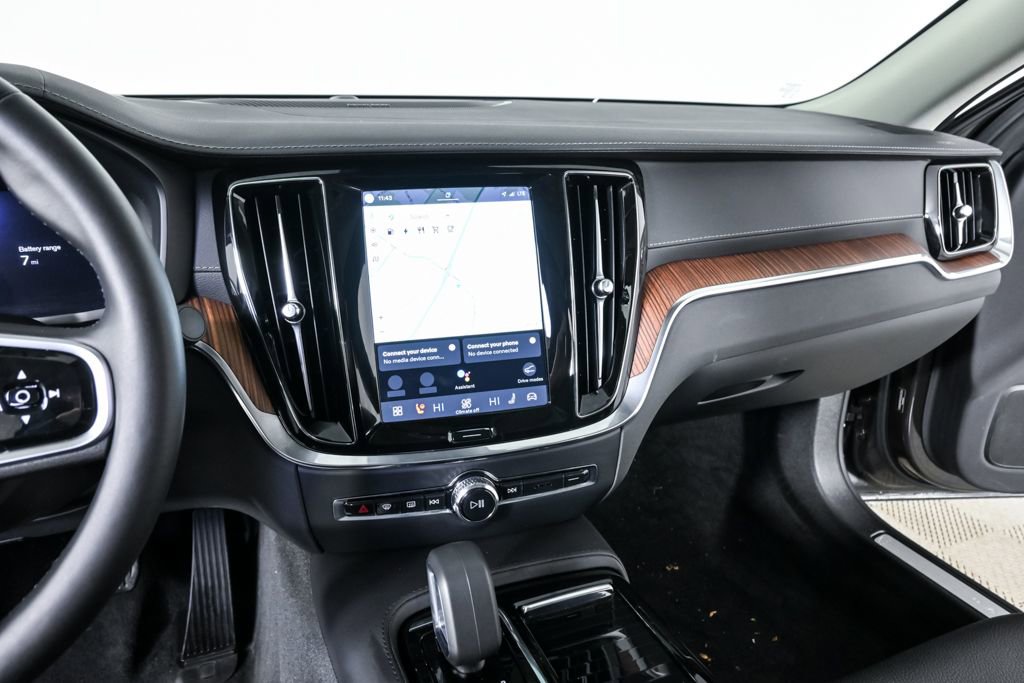 Certified 2025 Volvo S60 T8 Ultra AWD/4WD image 15