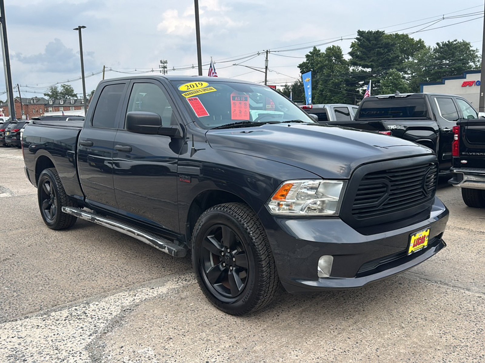 Used 2019 RAM 1500 Express w/ Express Value Package AWD/4WD image 4