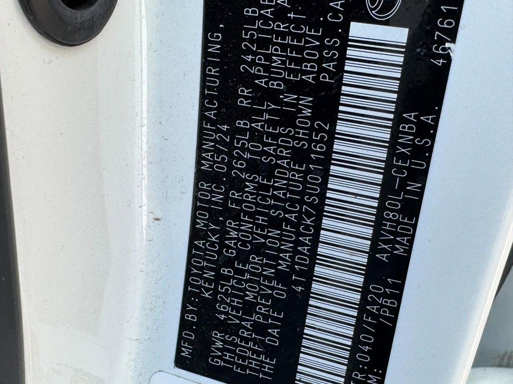 Used 2025 Toyota Camry LE image 25