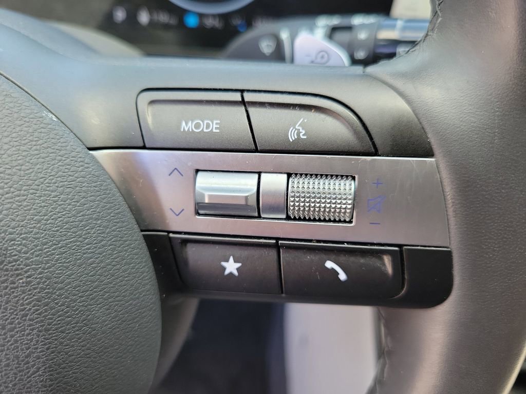 Certified 2024 Hyundai Kona SEL FWD image 27