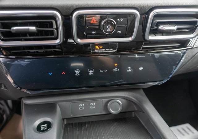 New 2027 Nissan Sentra SV FWD image 16