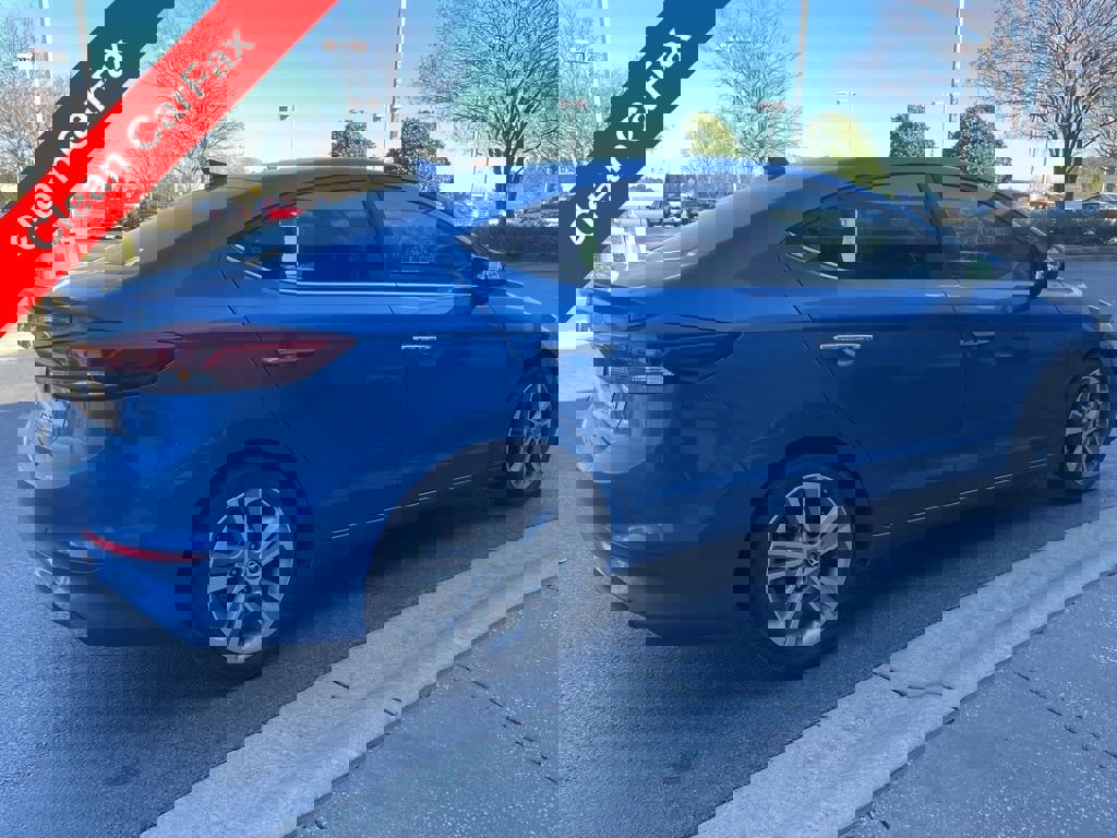 Used 2017 Hyundai Elantra Limited image 3