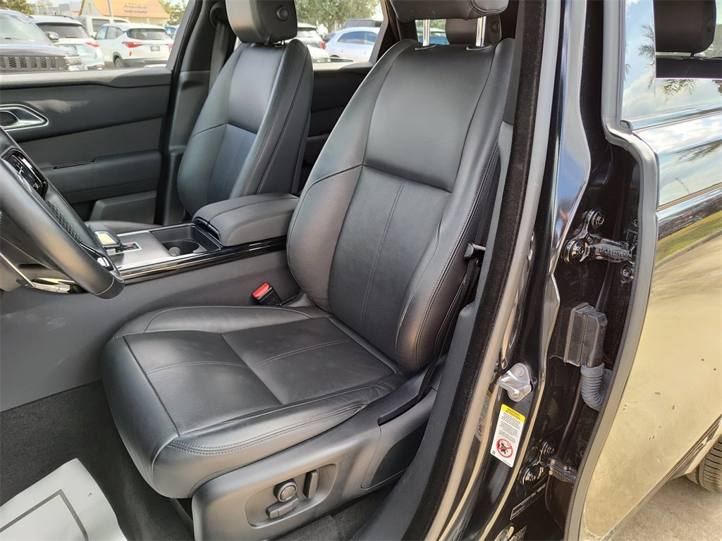 Used 2025 Land Rover Range Rover Velar Dynamic SE image 22