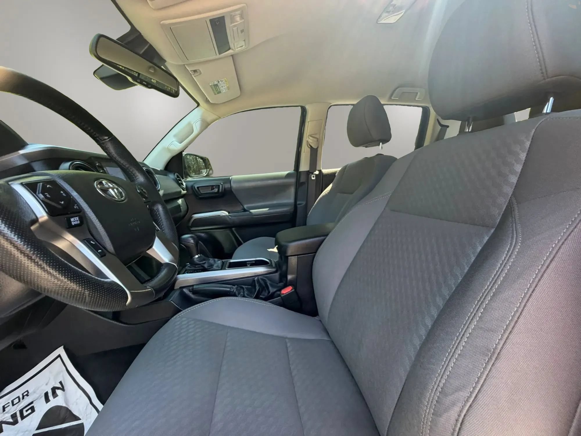Used 2023 Toyota Tacoma SR5 RWD image 10