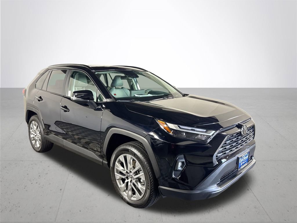 Used 2025 Toyota RAV4 XLE Premium w/ Weather Package image 4