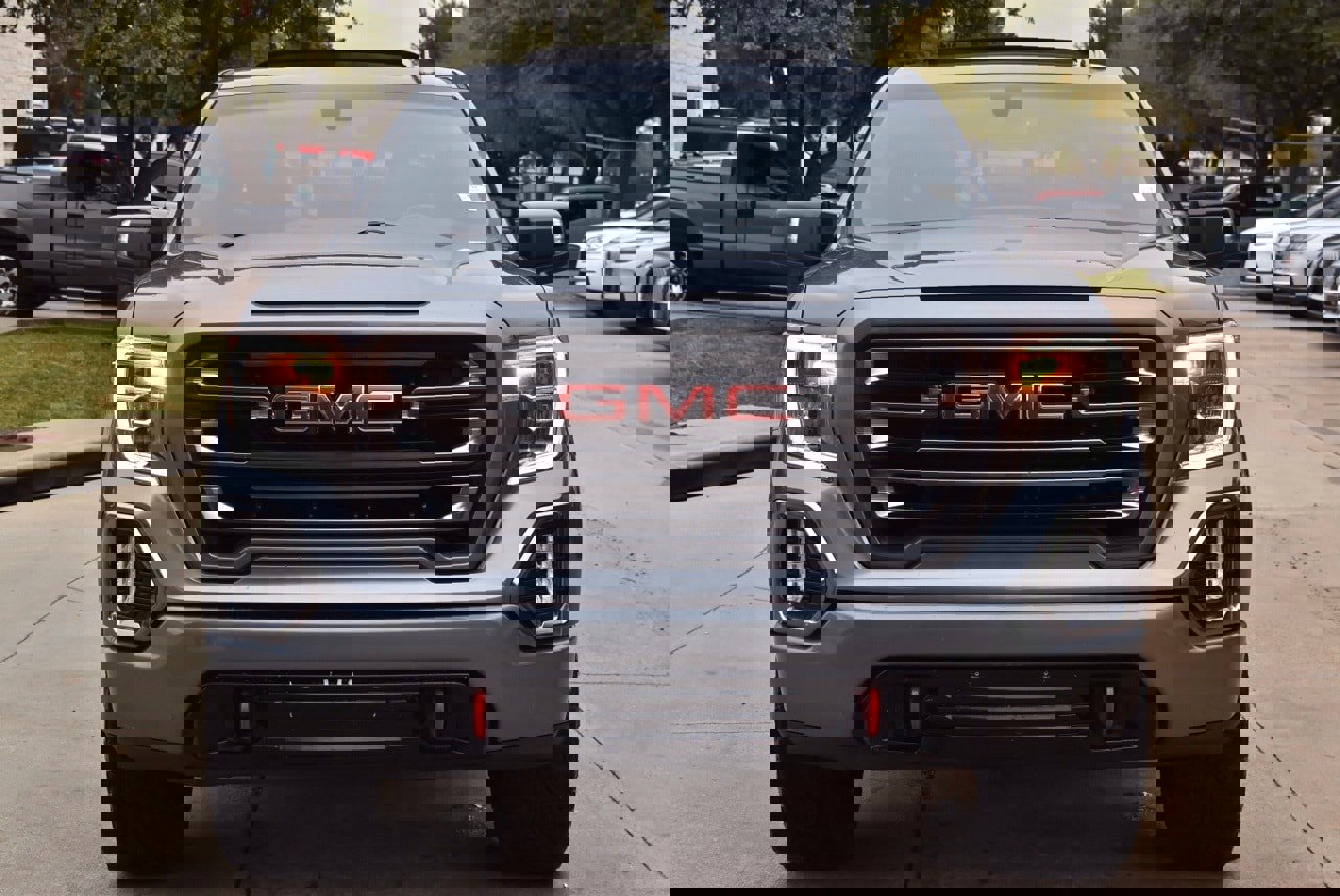 Used 2021 GMC Sierra 1500 AT4 w/ AT4 Preferred Package image 3