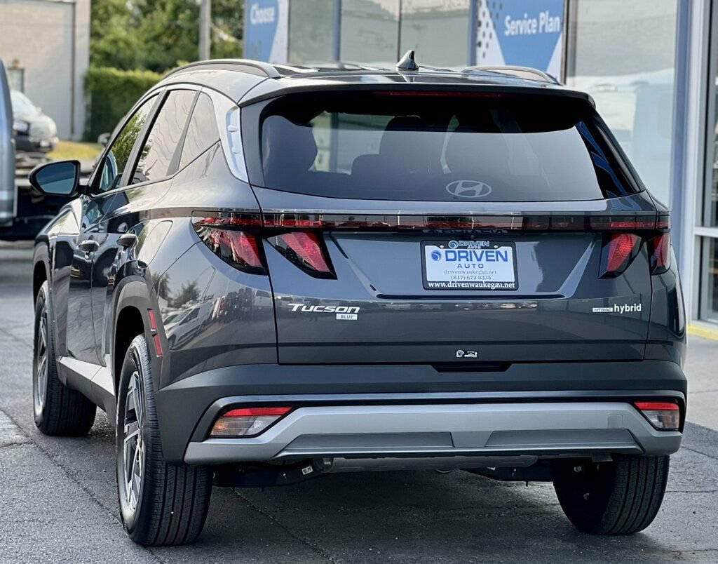 Used 2025 Hyundai Tucson Blue AWD/4WD image 3