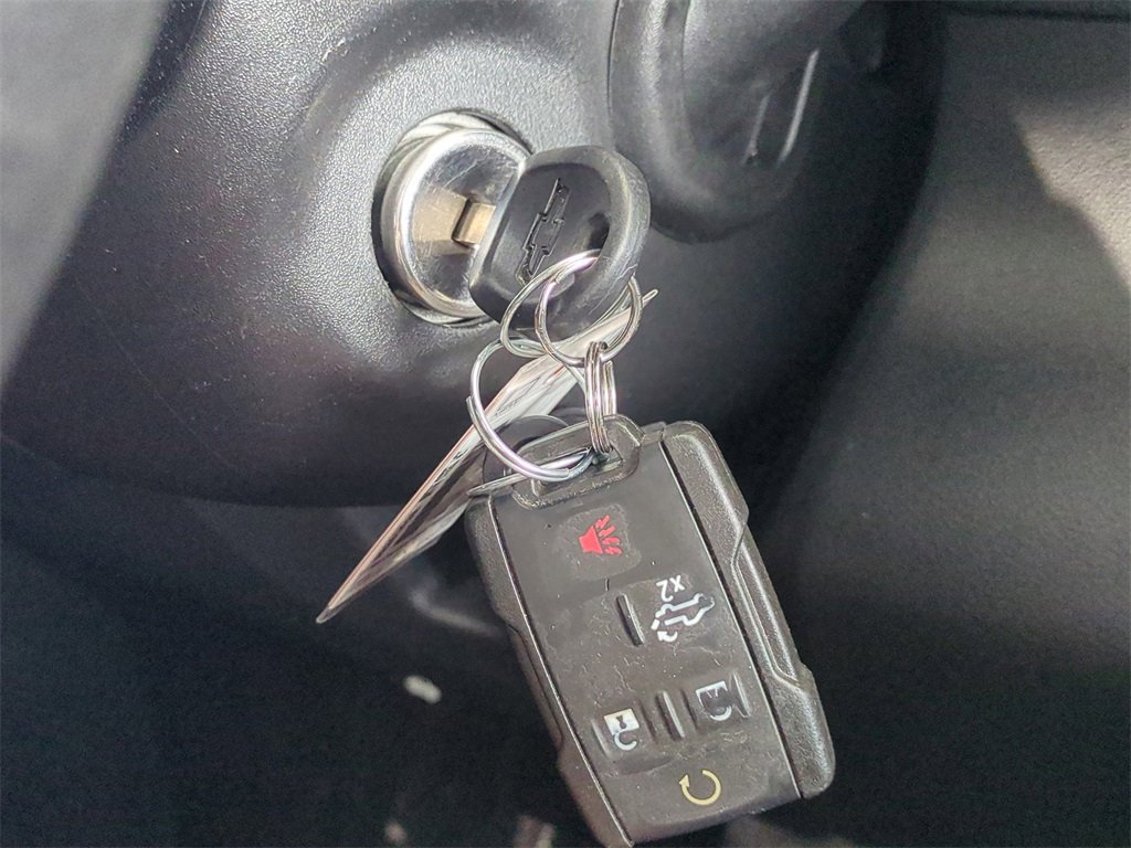 Used 2020 Chevrolet Silverado 1500 Custom w/ Custom Convenience Package image 31