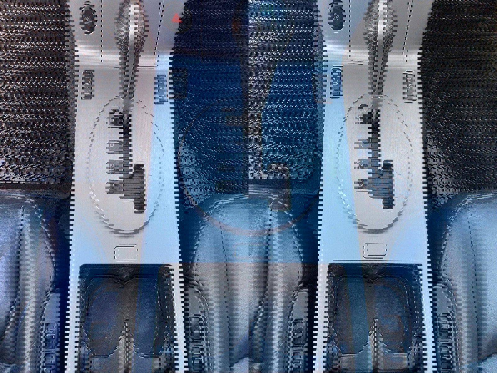 Used 2004 INFINITI FX45 AWD w/ Technology Pkg image 28