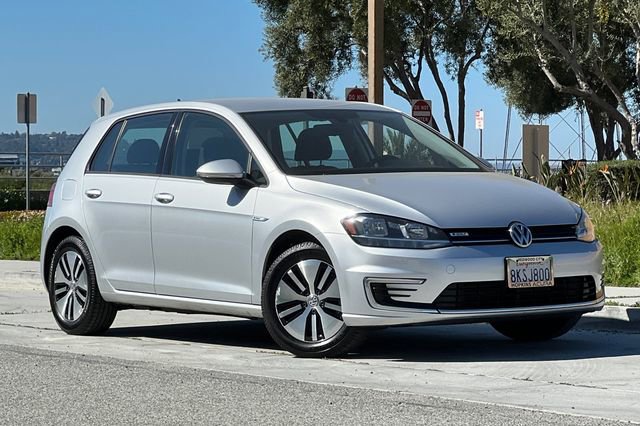 Used 2019 Volkswagen e-Golf SE image 2