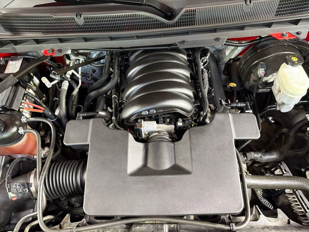 Used 2018 Chevrolet Silverado 1500 Custom w/ Custom Convenience Package RWD image 8