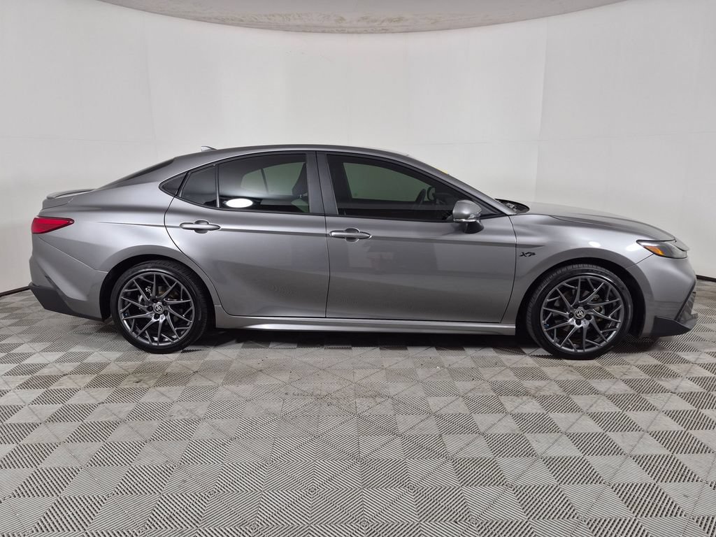 Used 2025 Toyota Camry SE w/ Convenience Package FWD image 2