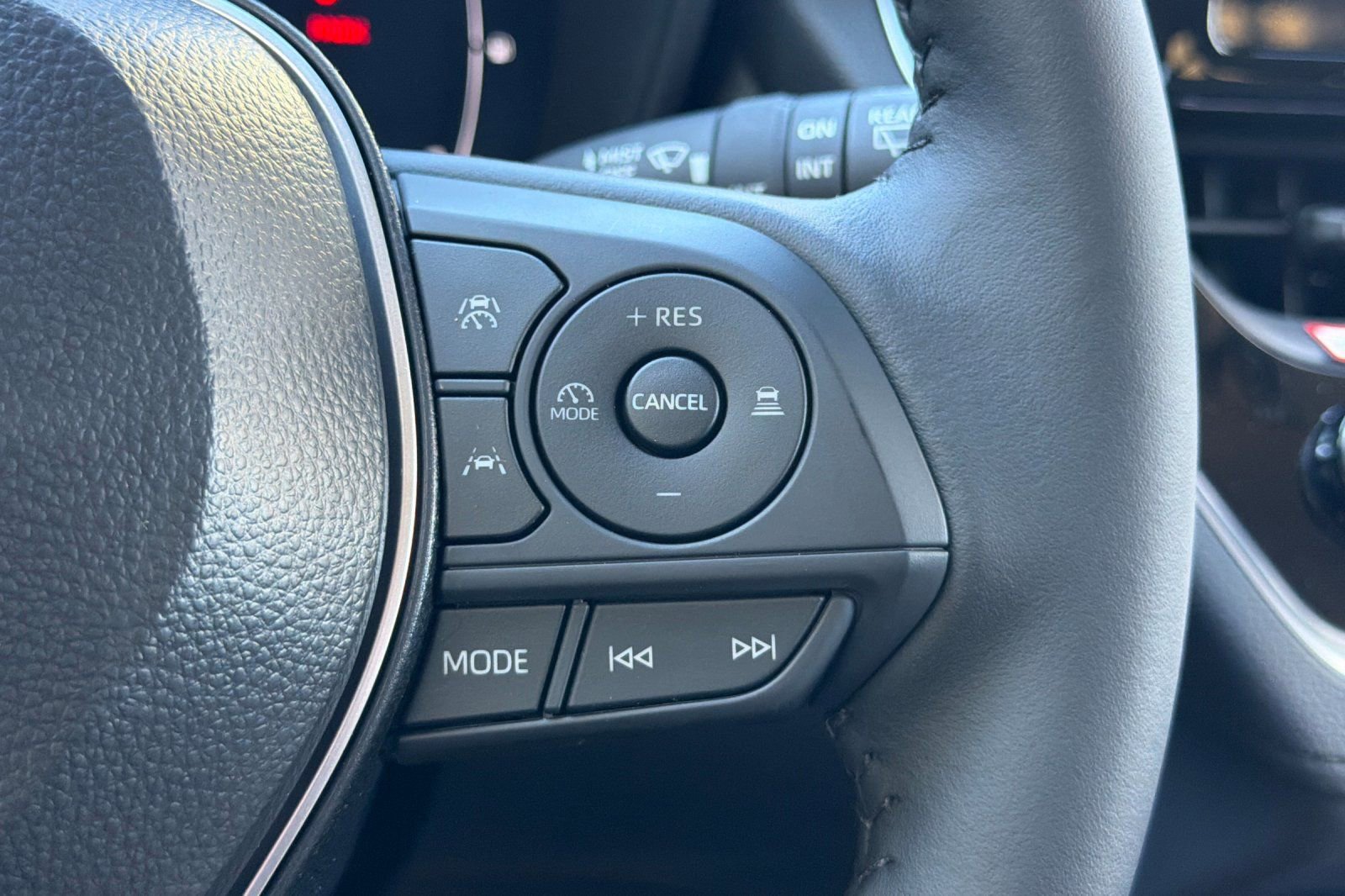 New 2026 Toyota Corolla Cross LE image 27