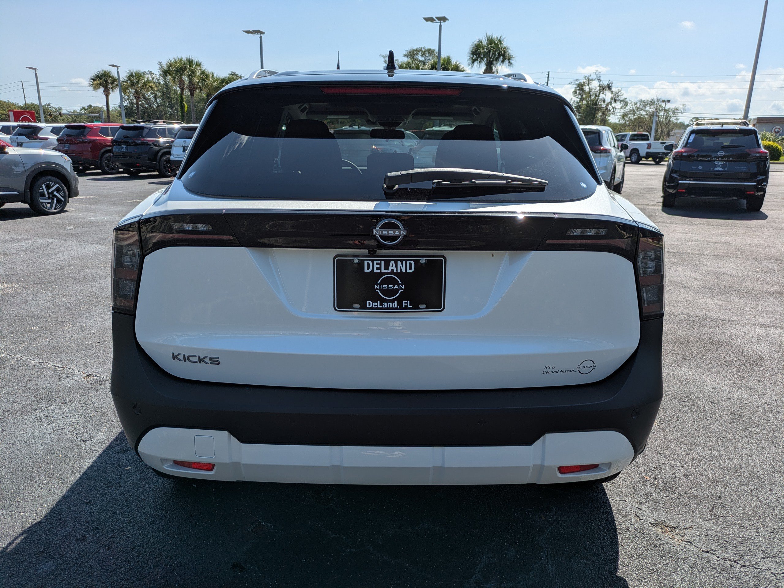 New 2026 Nissan Kicks SV w/ SV Premium Package FWD image 6