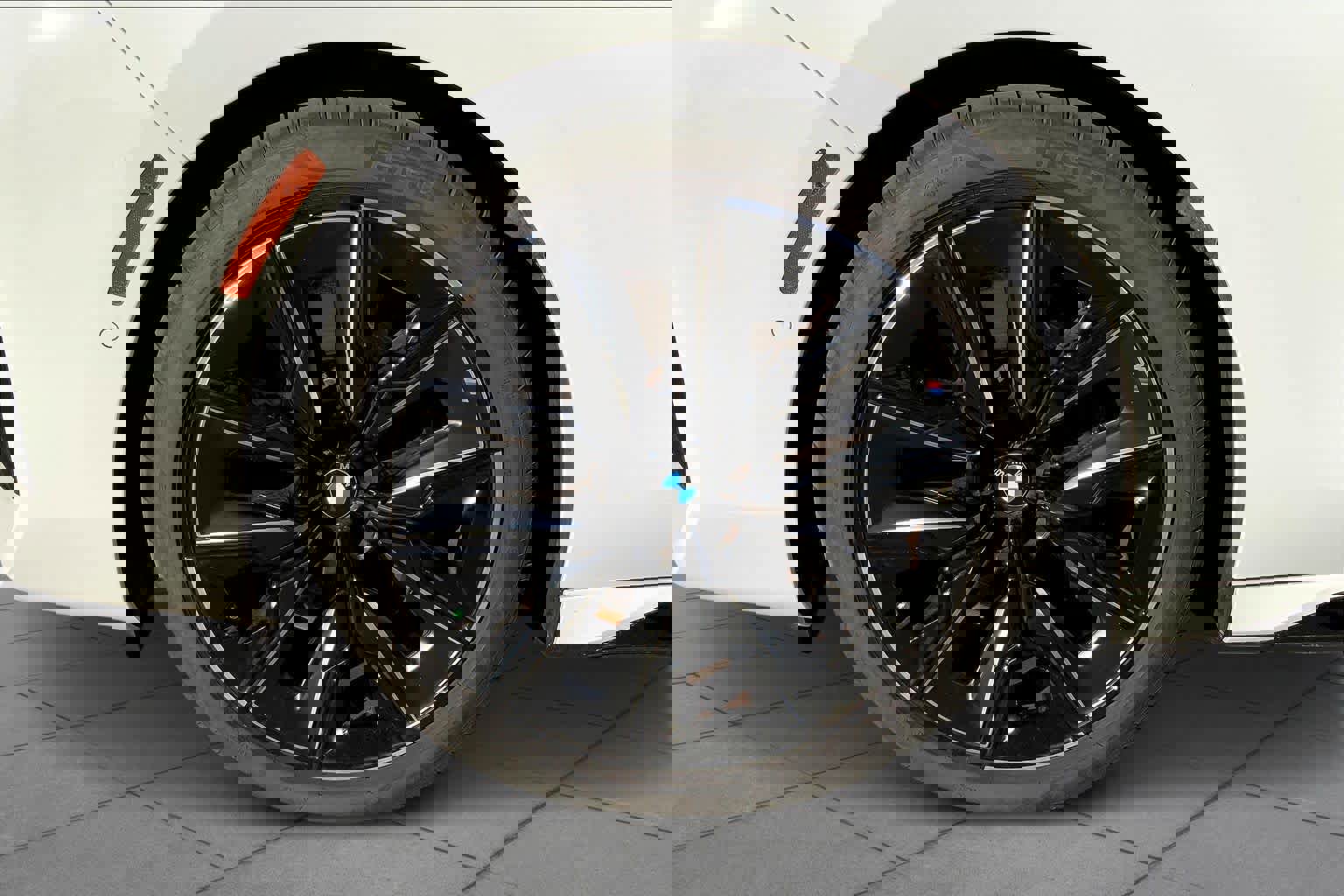 New 2025 BMW 760i xDrive w/ Luxury Rear Seating Package image 12