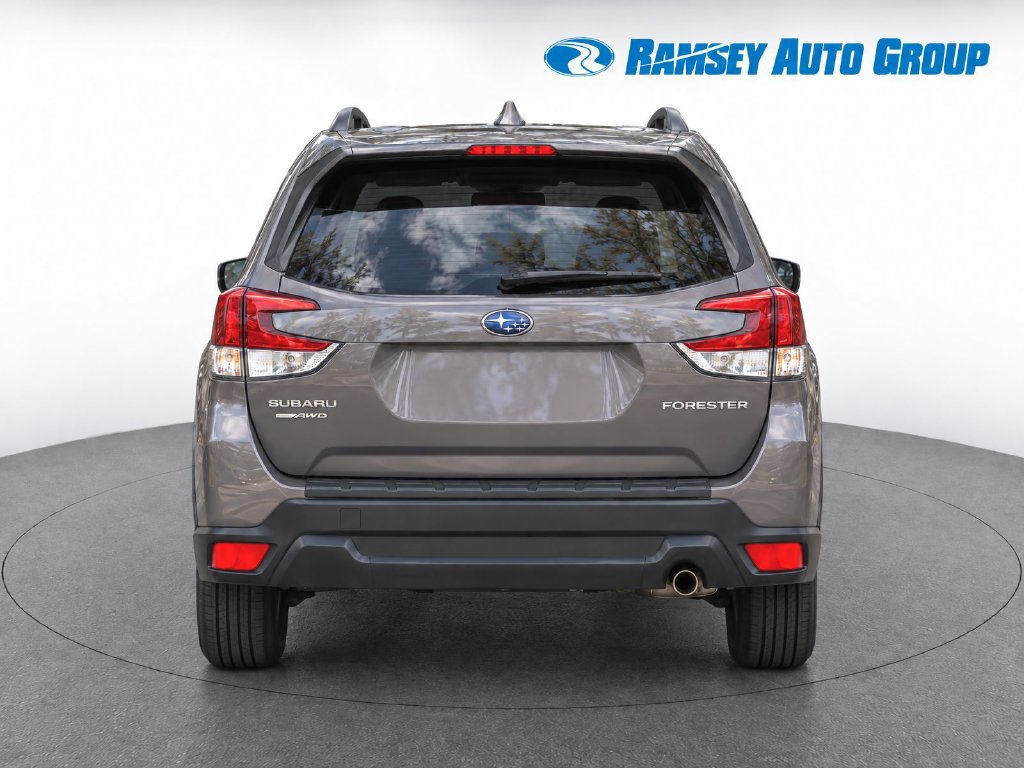 Certified 2023 Subaru Forester Premium AWD/4WD image 7