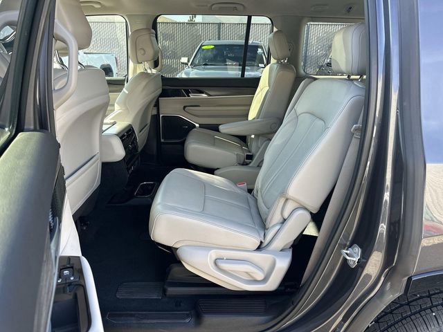 Used 2024 Jeep Wagoneer Series II image 24