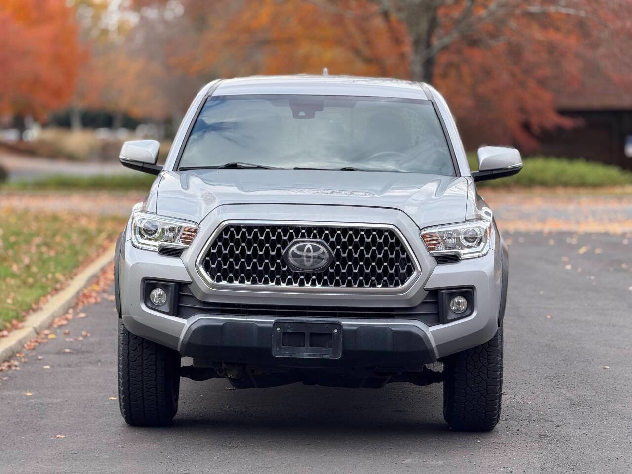 Used 2019 Toyota Tacoma TRD Off-Road image 5