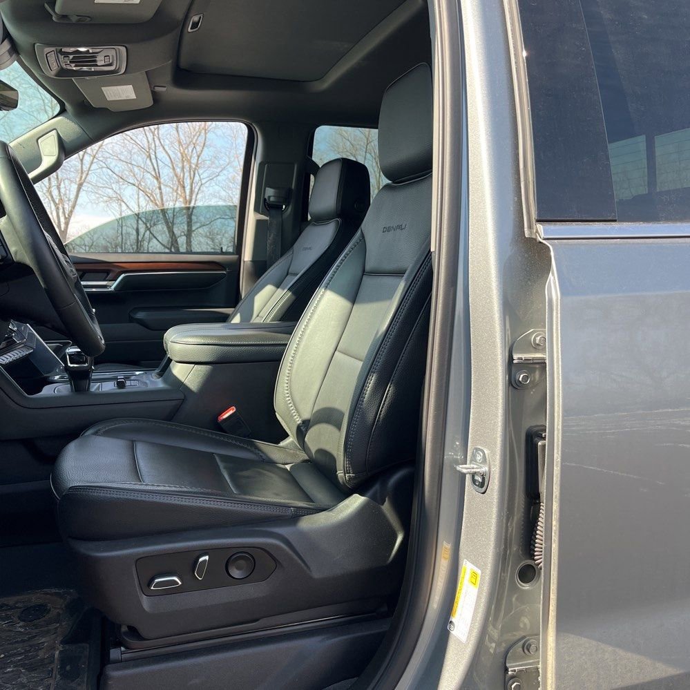 Used 2023 GMC Sierra 1500 Denali w/ Denali Reserve Package image 11