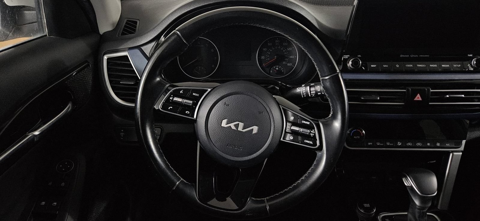 Used 2022 Kia Seltos S FWD image 10
