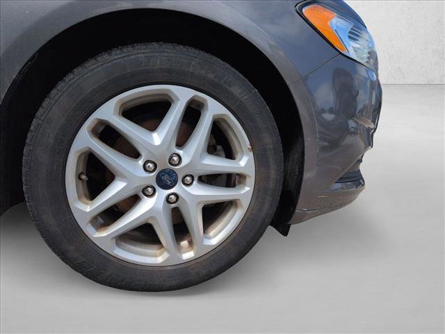 Used 2014 Ford Fusion SE image 13