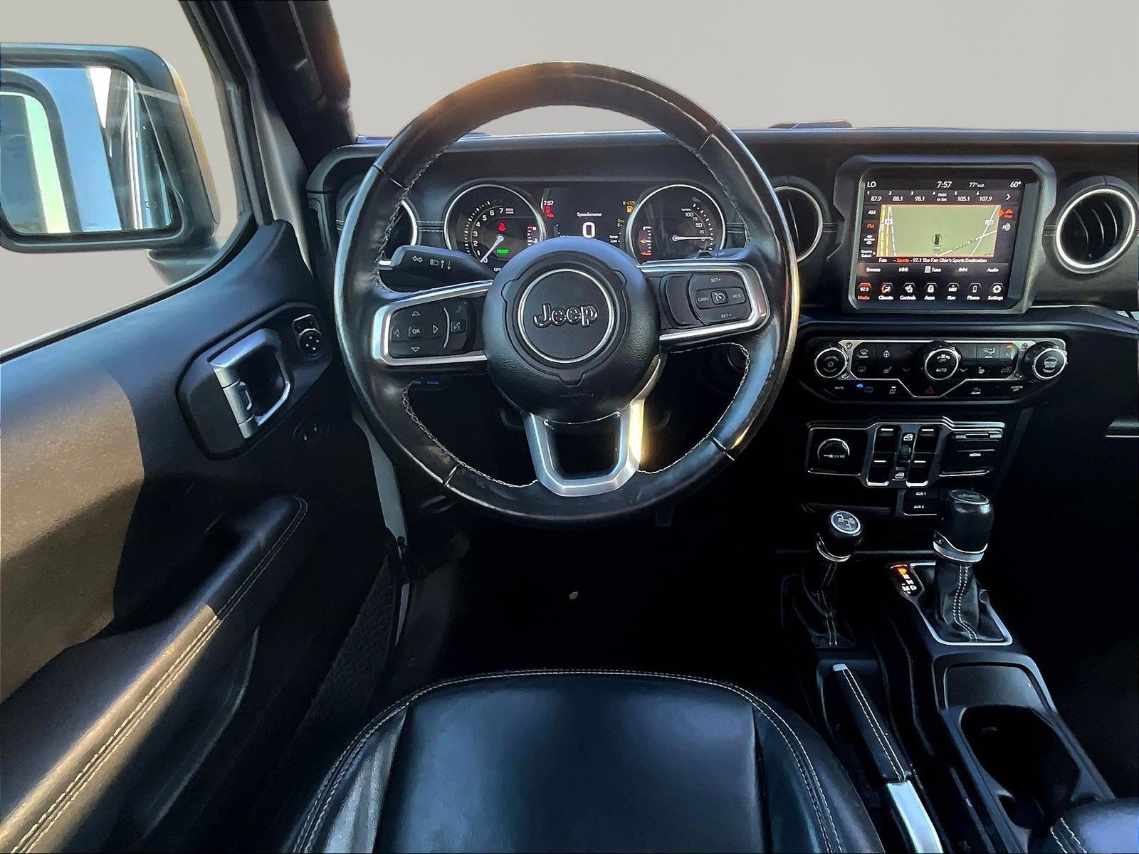 Used 2022 Jeep Wrangler Unlimited Sahara w/ Cold Weather Group AWD/4WD image 8