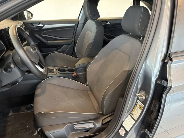 Used 2025 Volkswagen Jetta Sport image 19