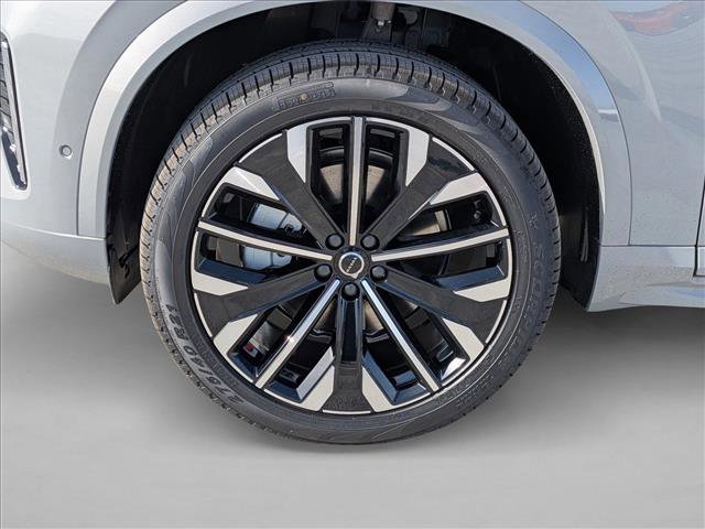 New 2026 Volvo XC90 B6 Ultra w/ Protection Package image 11