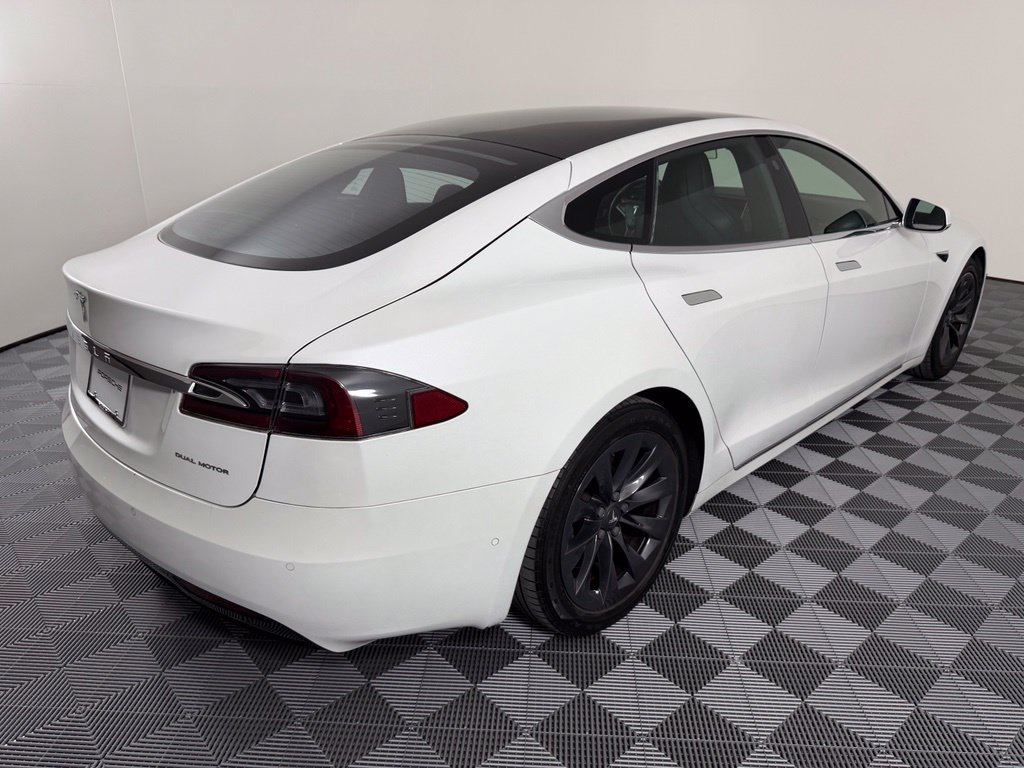 Used 2019 Tesla Model S 100D AWD/4WD image 10