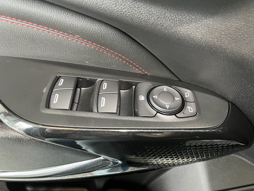 New 2026 Chevrolet Trax RS w/ Sunroof Package FWD image 29
