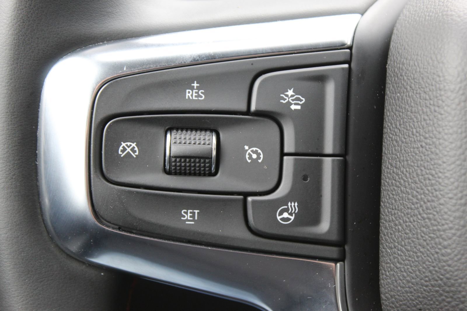 Used 2025 Chevrolet Blazer RS AWD/4WD image 26