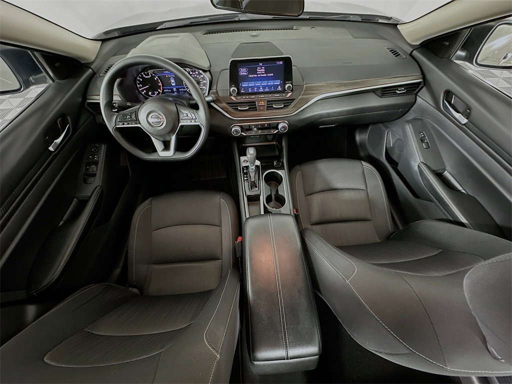 Used 2024 Nissan Altima 2.5 SV image 30