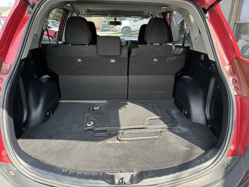Used 2013 Toyota RAV4 XLE image 15