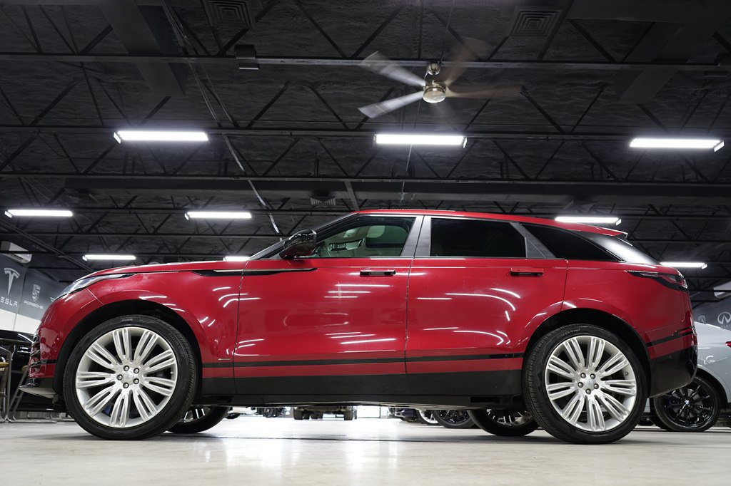 Used 2019 Land Rover Range Rover Velar R-Dynamic SE AWD/4WD image 2