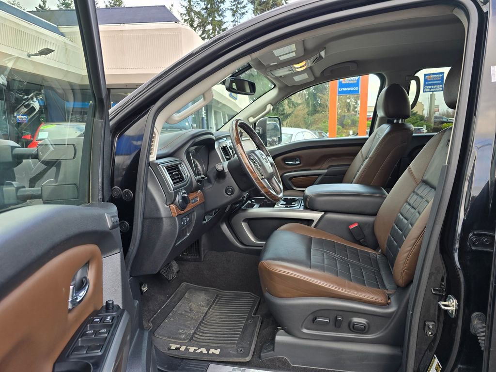 Used 2016 Nissan Titan Platinum Reserve image 20