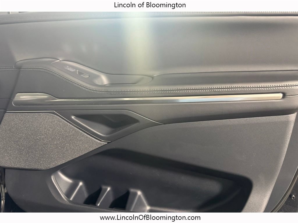 New 2026 Lincoln Navigator L Reserve AWD/4WD image 22