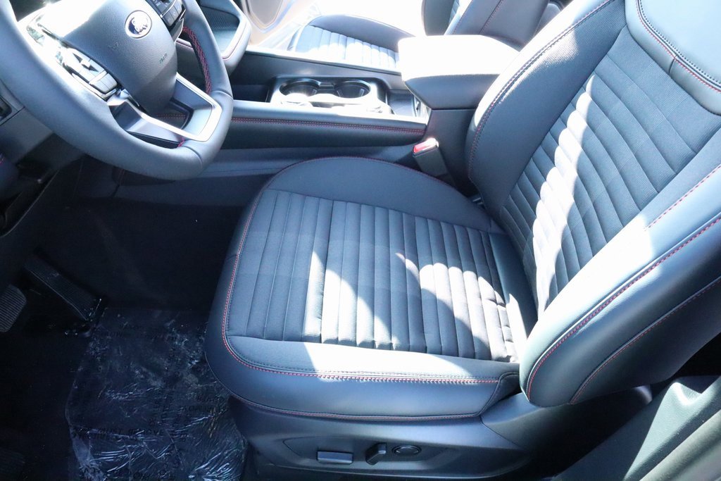 New 2026 Ford Explorer ST-Line w/ ST-Line Street Pack image 12