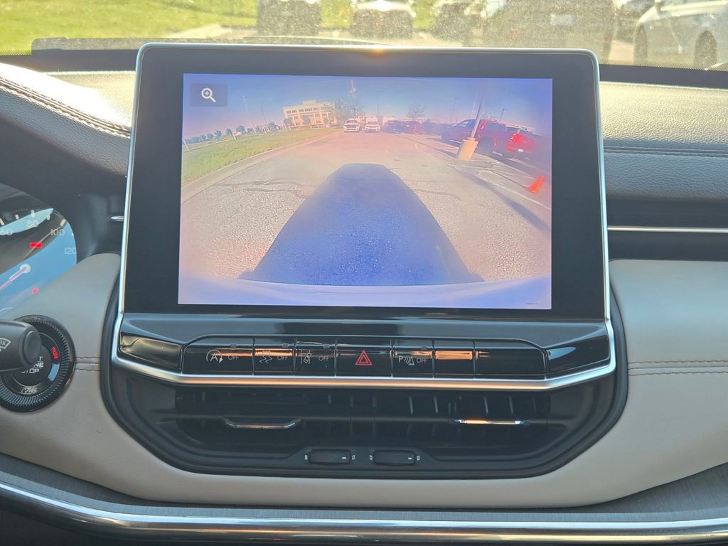 Used 2023 Jeep Compass Limited AWD/4WD image 23