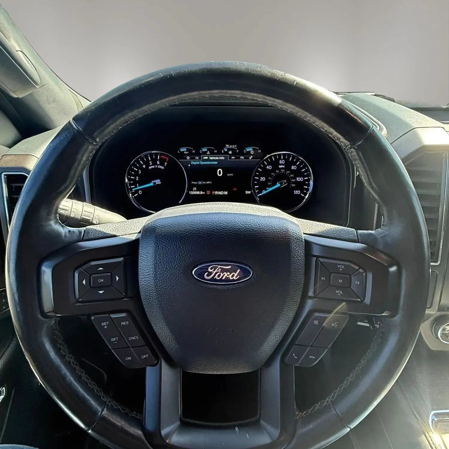 Used 2018 Ford Expedition Limited AWD/4WD image 31